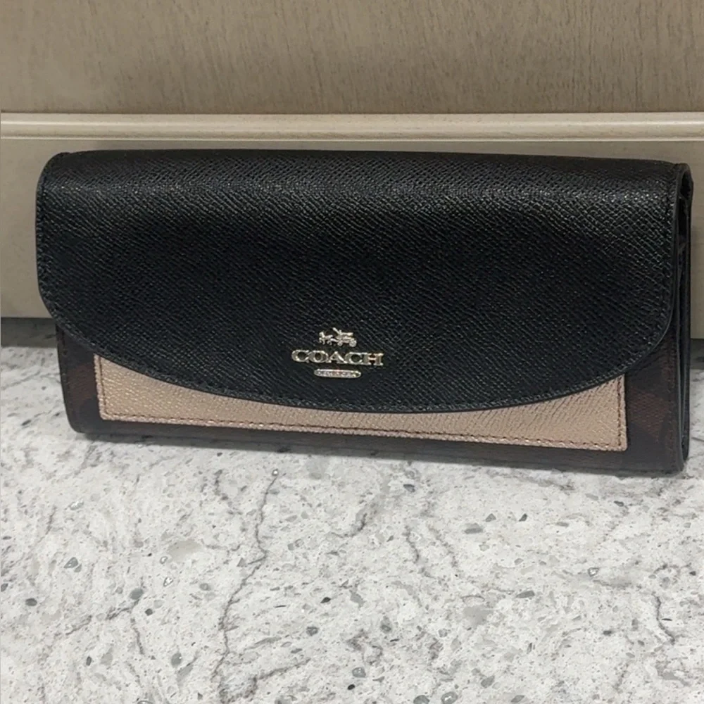 Coach Black and Gold Textured Envelope Wallet AUTHENTIC